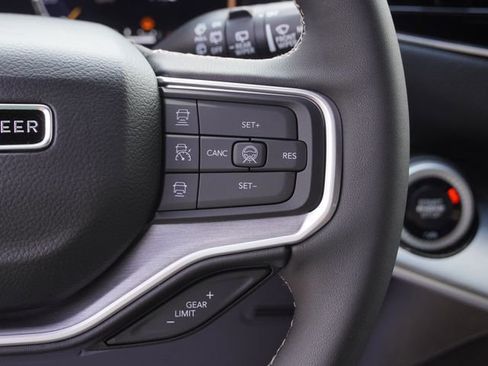 New 2026 Jeep Grand Wagoneer Limited AWD/4WD image 27
