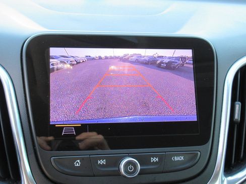 Used 2020 Chevrolet Equinox LT FWD image 28