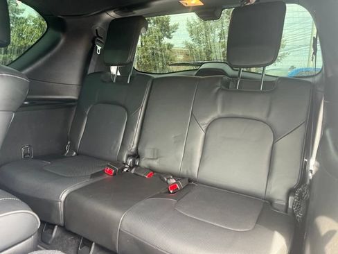 Used 2023 INFINITI QX80 Sensory w/ Cargo Package AWD/4WD image 10