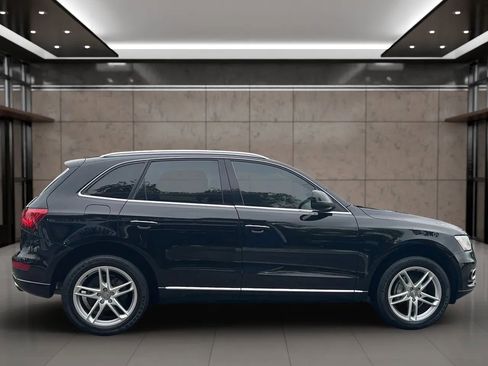 Used 2015 Audi Q5 2.0T Premium Plus w/ Technology Package AWD/4WD image 7