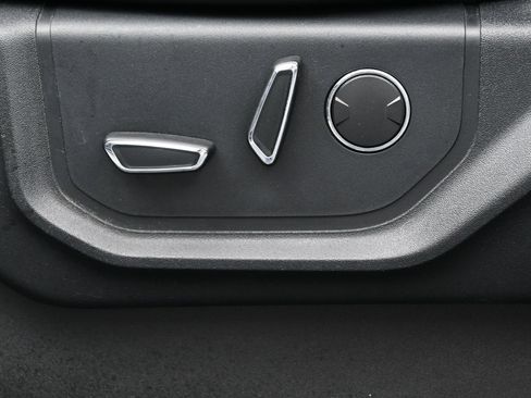 Used 2018 Ford F150 Lariat RWD image 10