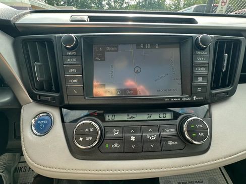 Used 2016 Toyota RAV4 XLE w/ Convenience Package AWD/4WD image 16