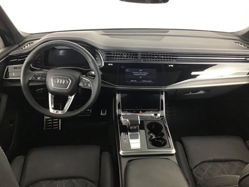 Used 2025 Audi SQ7 Premium Plus image 13