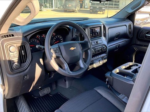 New 2026 Chevrolet Silverado 1500 Custom image 6