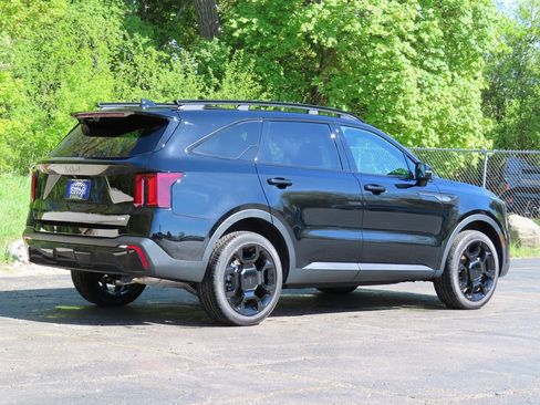 Certified 2026 Kia Sorento SX Prestige AWD/4WD image 3