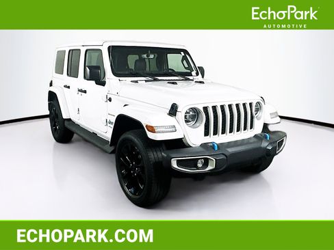 Used 2022 Jeep Wrangler Unlimited Sahara w/ Cold Weather Group AWD/4WD image 1