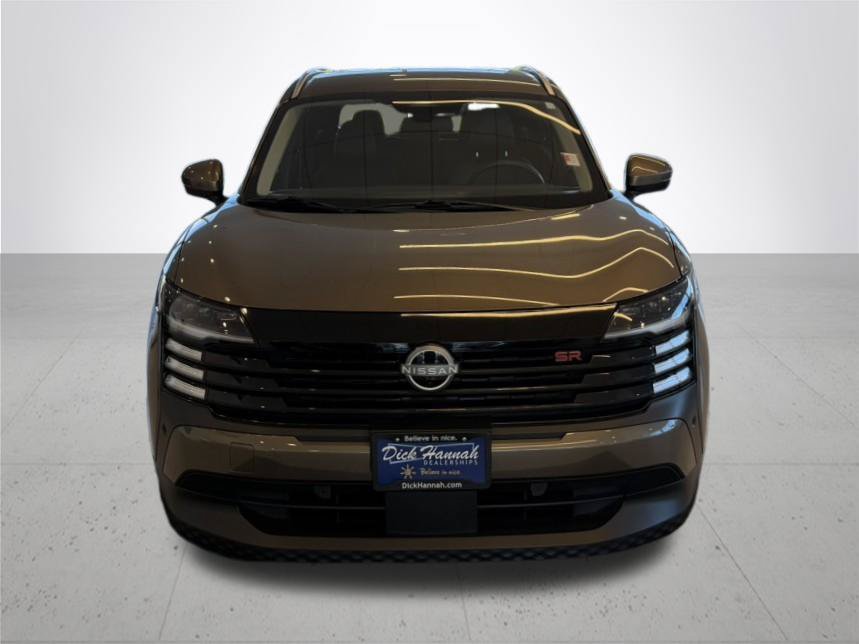 Used 2025 Nissan Kicks SR AWD/4WD image 3