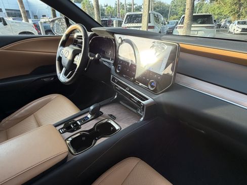 Used 2025 Lexus RX 350 Premium w/ Accessory Package (Z1) FWD image 46