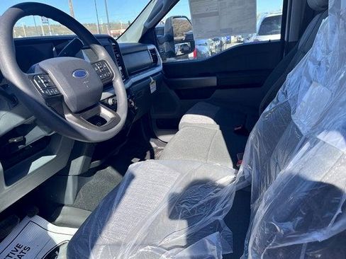 New 2026 Ford F350 XLT w/ 360-Degree Camera Package RWD image 7