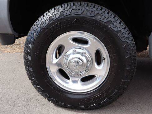 Used 2001 Dodge Ram 2500 Truck ST image 40