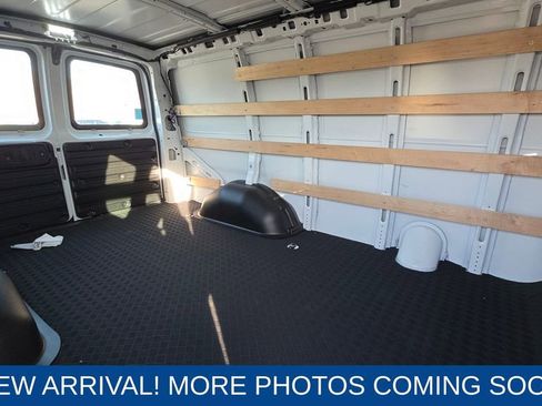 Used 2024 GMC Savana 2500 w/ Driver Convenience Package image 13