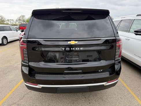 Used 2025 Chevrolet Tahoe LT AWD/4WD image 3