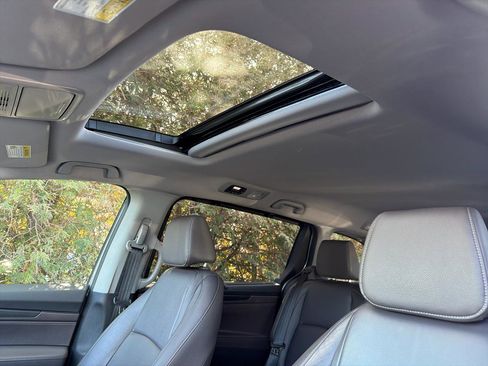 Used 2023 Honda Odyssey EX-L image 33