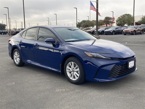 New 2026 Toyota Camry LE image 3