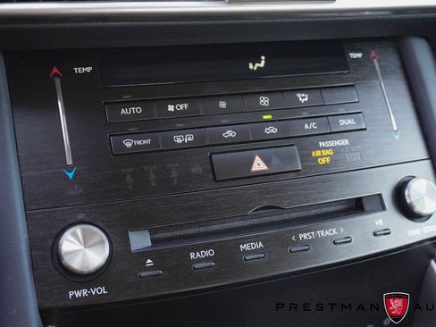 Used 2018 Lexus IS 300 AWD image 37