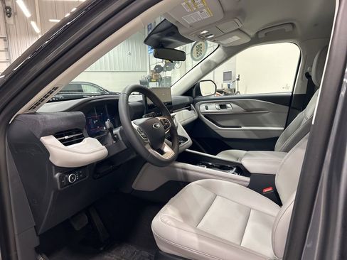 New 2026 Ford Explorer Active image 10