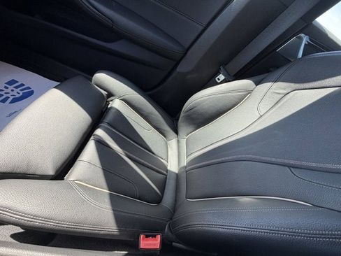 Used 2019 BMW 540i w/ M Sport Package RWD image 28