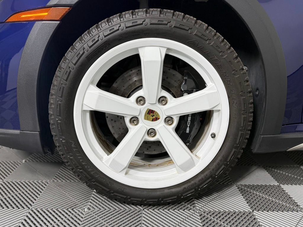 Used 2024 Porsche 911 Dakar AWD/4WD image 13