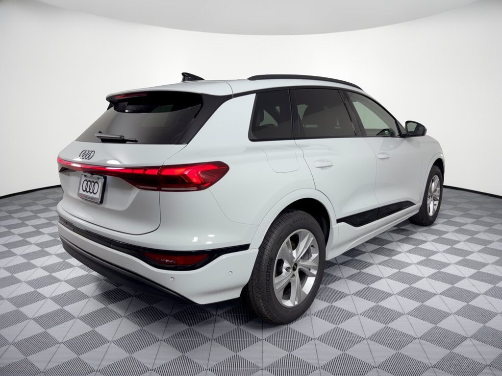 Certified 2025 Audi Q6 e-tron Premium w/ Convenience Package RWD image 9