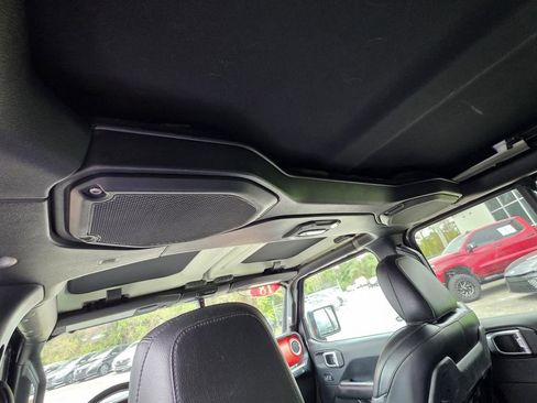 Used 2018 Jeep Wrangler Unlimited Rubicon image 11