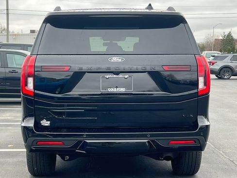 Certified 2025 Ford Expedition Max Platinum w/ Stealth Appearance Package image 48