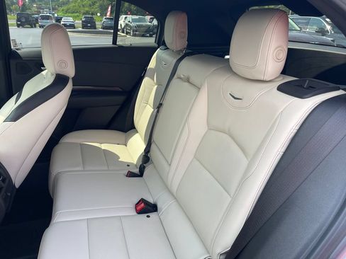 Used 2023 Cadillac XT4 Sport FWD image 14