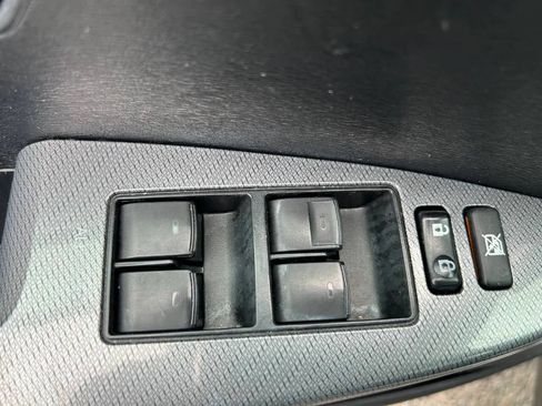 Used 2014 Toyota Venza LE AWD/4WD image 20