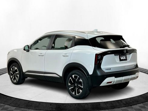 New 2025 Nissan Kicks SV w/ SV Premium Package image 3