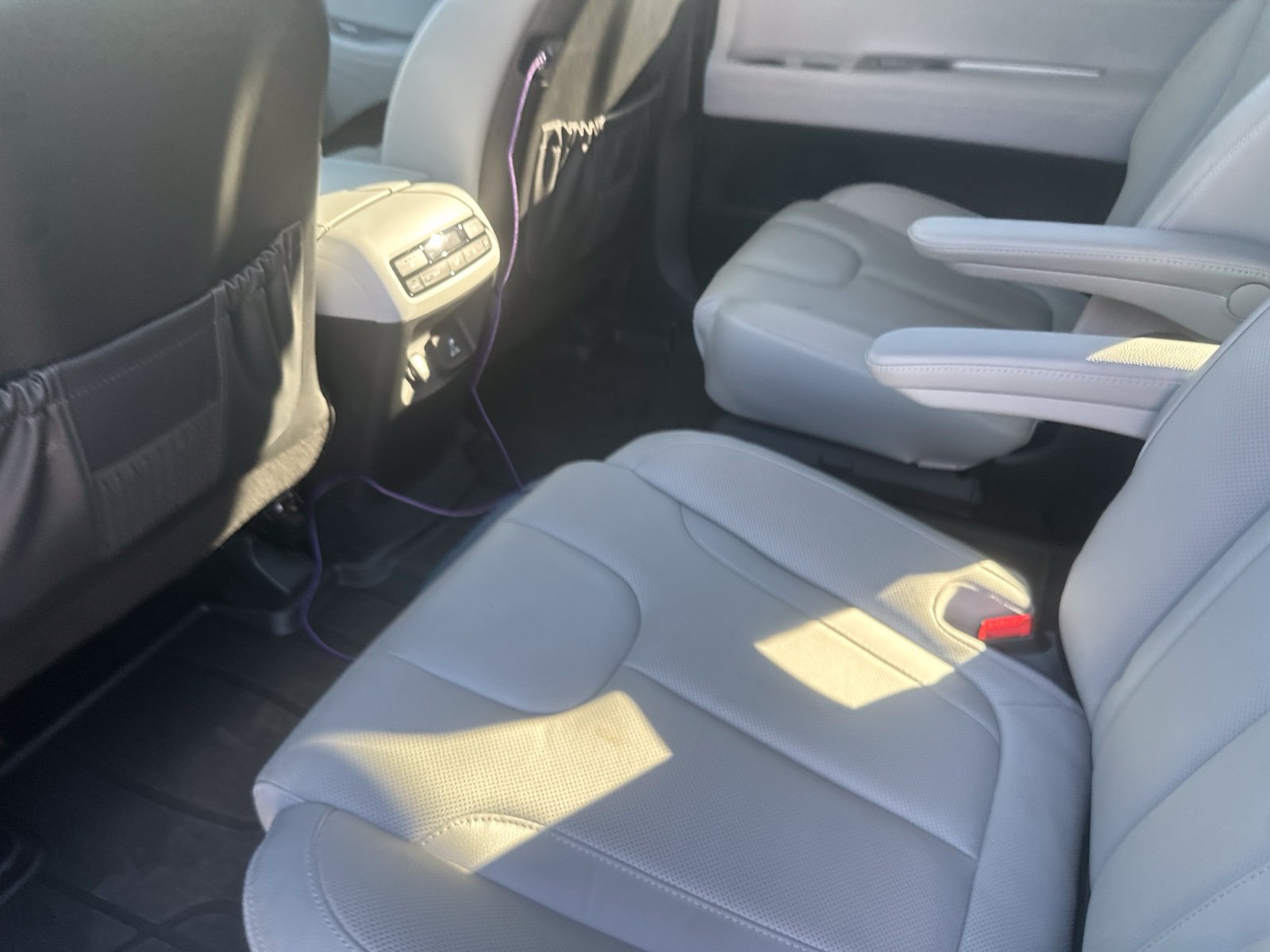 Used 2021 Hyundai Palisade SEL w/ Premium Package FWD image 12