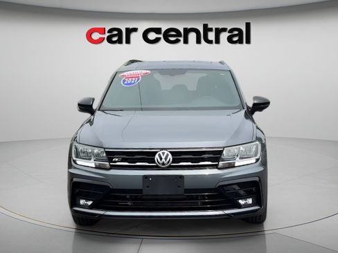 Used 2021 Volkswagen Tiguan SE R-Line AWD/4WD image 2