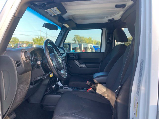 Used 2018 Jeep Wrangler Unlimited Sport w/ Connectivity Group AWD/4WD image 20