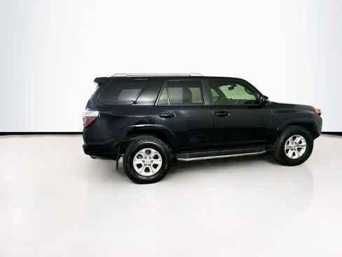 Used 2018 Toyota 4Runner SR5 image 10