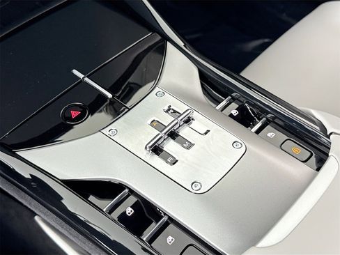 Certified 2025 Ferrari Purosangue image 14