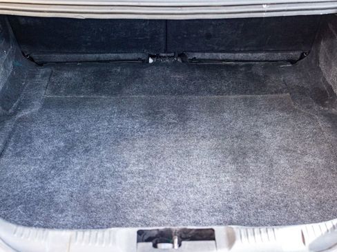 Used 2018 Ford Mustang Coupe image 5