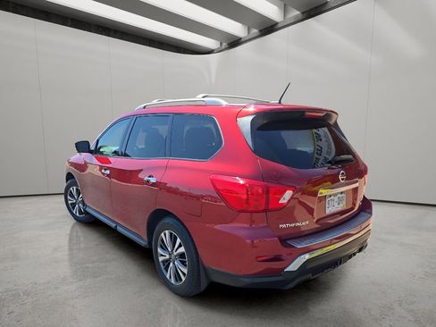 Used 2017 Nissan Pathfinder SL w/ SL Premium Package image 3