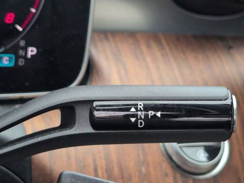 Used 2025 Mercedes-Benz C 300 Sedan image 19