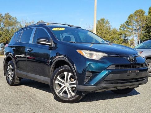 Used 2018 Toyota RAV4 LE image 35