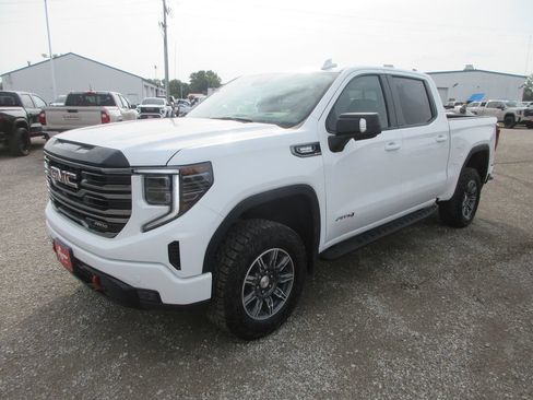 New 2026 GMC Sierra 1500 AT4 w/ AT4 Premium Package AWD/4WD image 10