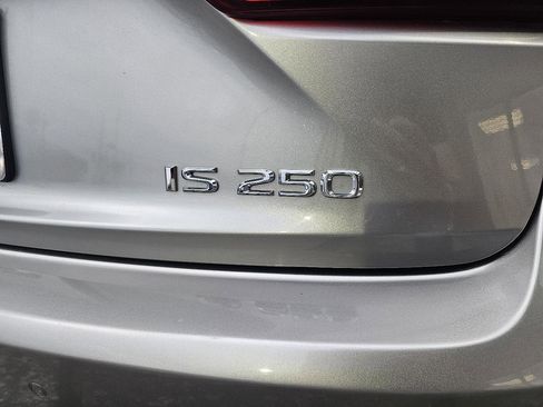 Used 2014 Lexus IS 250 w/ Premium Package RWD image 12