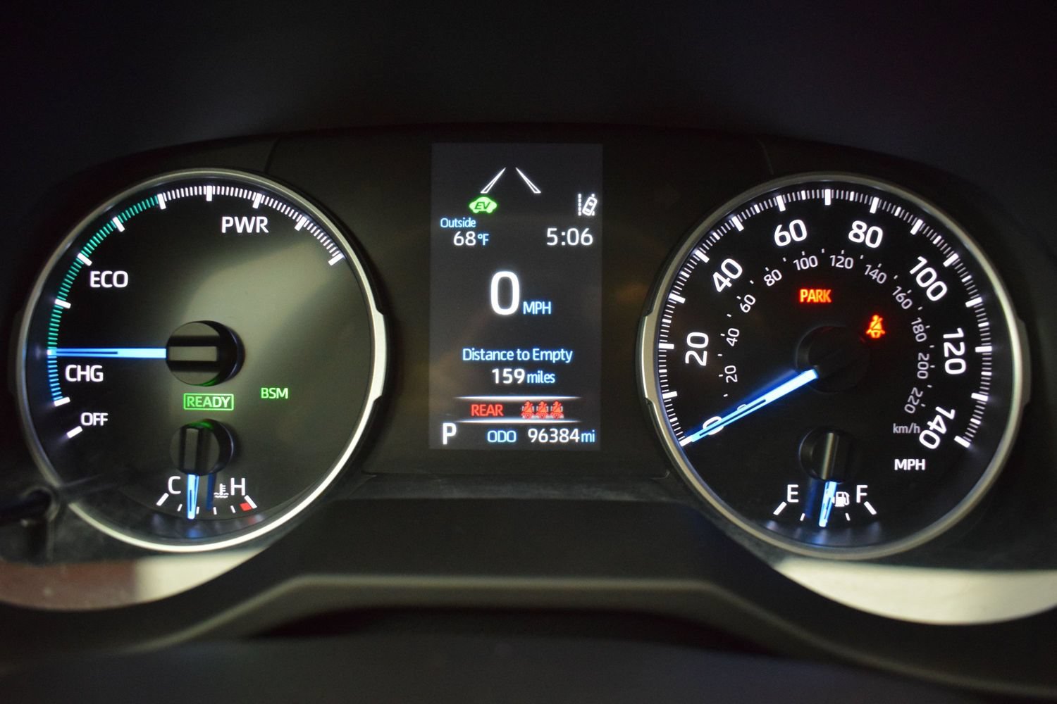 Used 2022 Toyota RAV4 LE AWD/4WD image 16