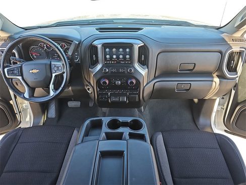 Used 2021 Chevrolet Silverado 1500 LT w/ Z71 Off-Road Package image 9
