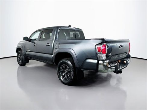 Certified 2020 Toyota Tacoma SR5 image 6