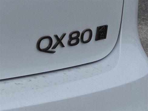 Used 2026 INFINITI QX80 Autograph w/ Premium Cargo Package image 9