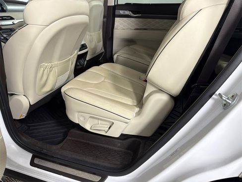 Used 2020 Hyundai Palisade Limited image 23