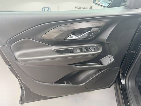 Used 2022 GMC Terrain SLE image 19