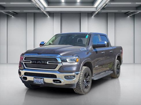Used 2019 RAM 1500 Laramie AWD/4WD image 3