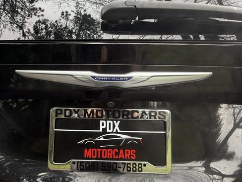 Used 2020 Chrysler Pacifica Limited image 29