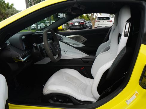 Used 2022 Chevrolet Corvette Stingray Preferred Cpe w/ 2LT RWD image 15
