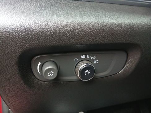 Certified 2023 Chevrolet Traverse Premier w/ Redline Edition image 47