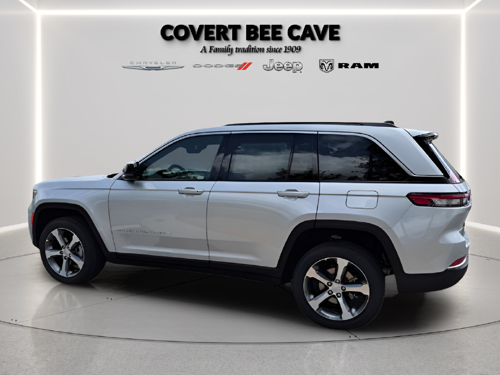 New 2026 Jeep Grand Cherokee Limited RWD image 6